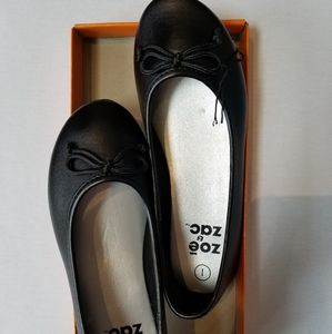 Girls Zoe and Zac Payless Ballet flats
